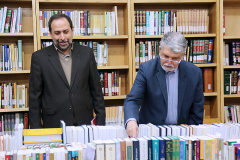 بازدید ریاست محترم دانشگاه بین المللی مذاهب اسلامی از نمایشگاه کتاب دانشگاه